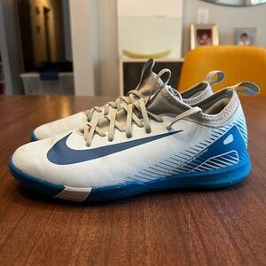 Nike Air Mercurial Vapor Air 16 youth indoor soccer shoes